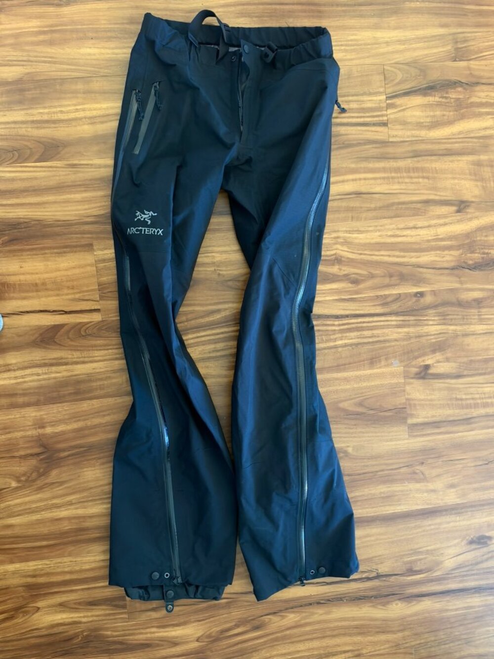 Arc'teryx Small Long Beta AR Pants